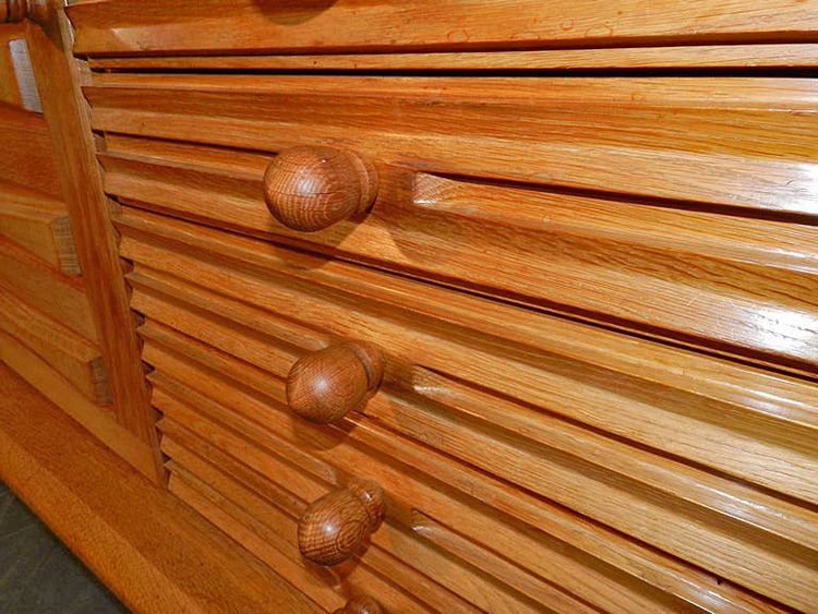 Guillerme Et Chambron , grande ed elegante credenza in rovere Edition Votre Maison Circa 1970