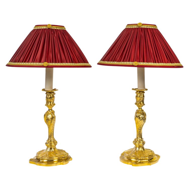 Paire de Flambeaux Rocaille Montée en Lampes en Bronze Ciselé et Doré Style Louis XV vers 1850