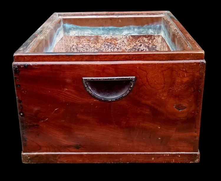 Old Japanese hibachi / indoor planter/19th century