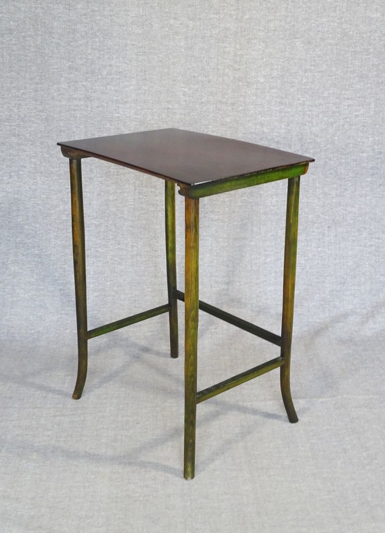 Tables gigognes par KOHN, Sécession viennoise, 1910 , 2 teintes