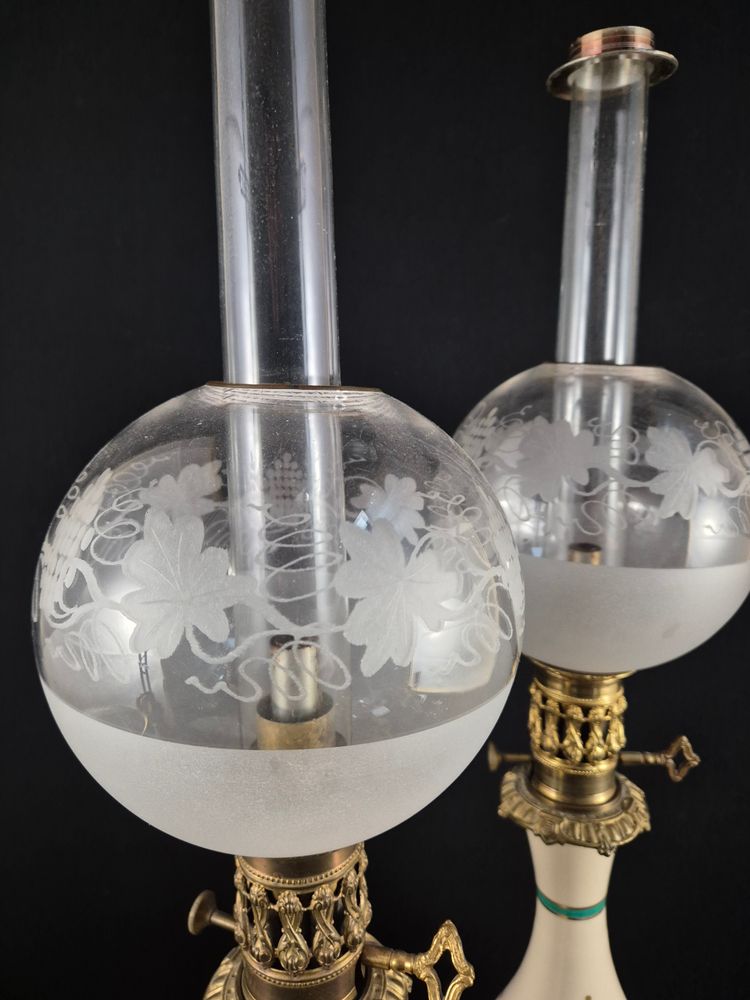 lampes a pétrole en porcelaine XIXe