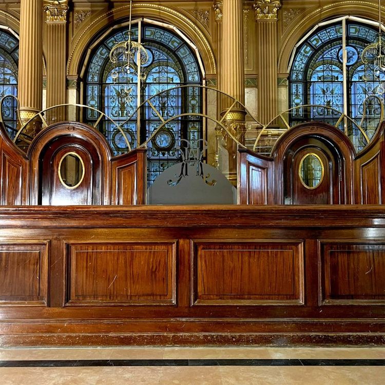 Large hotel reception counter (11.5m) with back counter (16.9m)