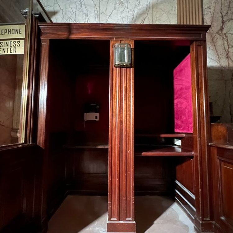 Large hotel reception counter (11.5m) with back counter (16.9m)