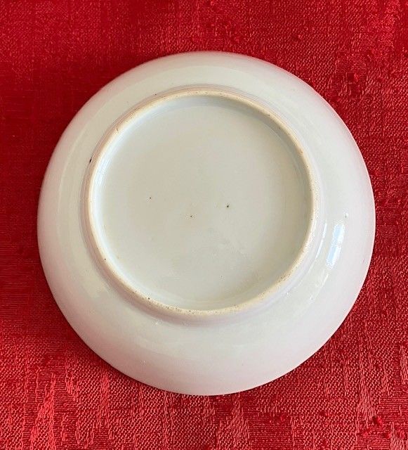 Delizioso piccolo piatto Imari antico in porcellana Cie des Indes dell'inizio del XVIII secolo