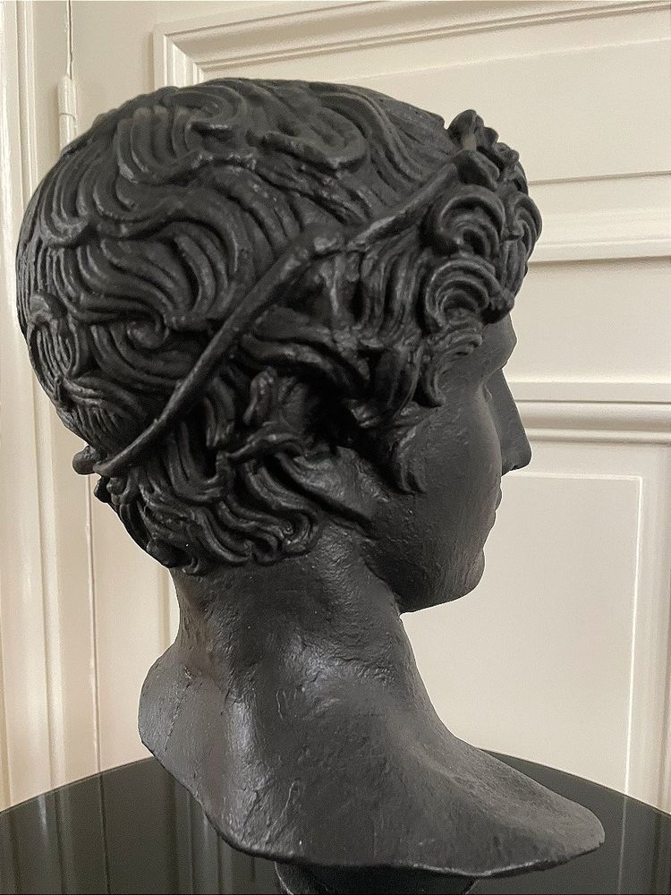 France, Circa 1970/1980 , Buste En Plâtre « Tête De Bénévent » Dans Le Goût De L’antique.
