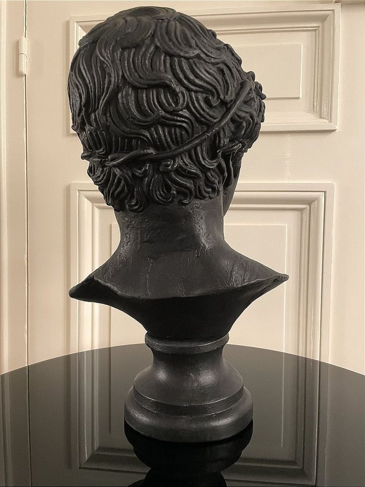 France, Circa 1970/1980 , Buste En Plâtre « Tête De Bénévent » Dans Le Goût De L’antique.