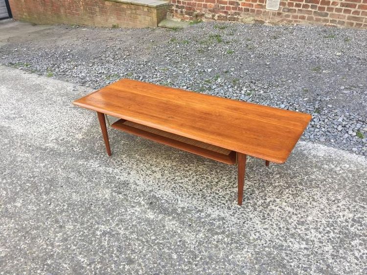 Peter Hvidt Grande Table De Salon Teck Danemark Circa 1950