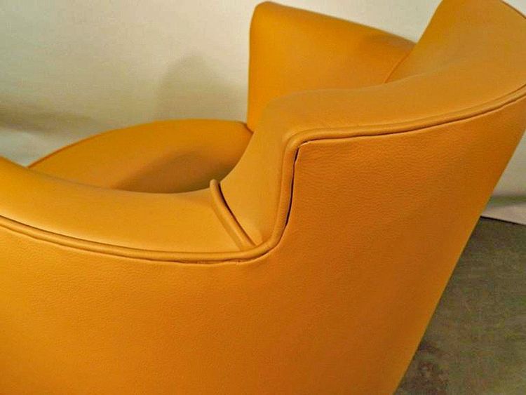 Decoene Freres , Important Fauteuil De Bureau Art Deco , Macassar Et Cuir, Restauré, Circa 1930