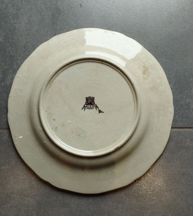 Large Gien earthenware plate model Rambouillet by J. Bertholle