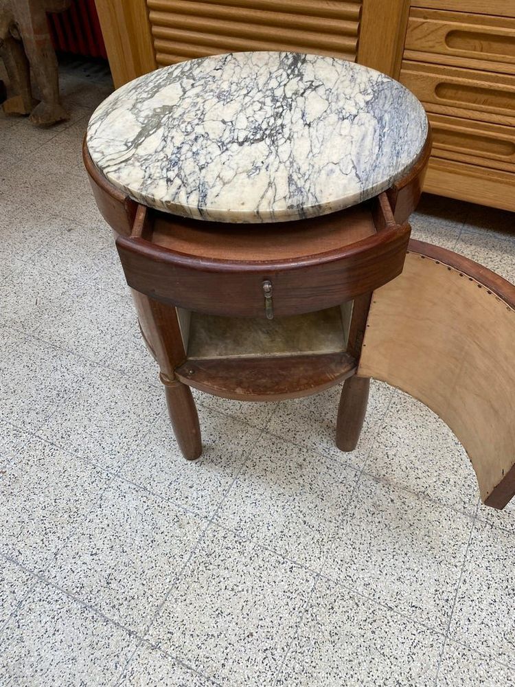 Two Art Deco bedside tables, which could make a pair, circa 1920/1930