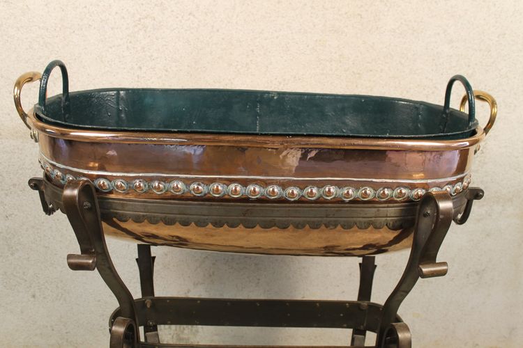 Large planter in copper and wrought iron in the Haute Epoque early 20th century style