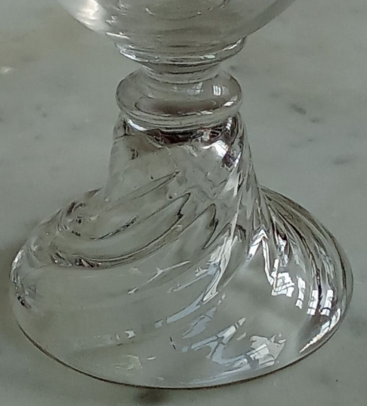 12 anciens verres apéritif cristal Saint Louis 