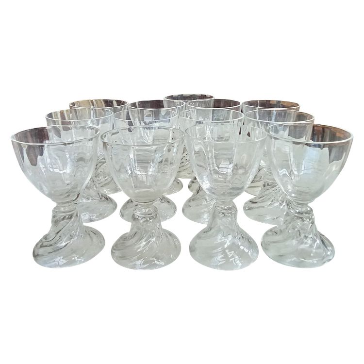 12 anciens verres apéritif cristal Saint Louis 