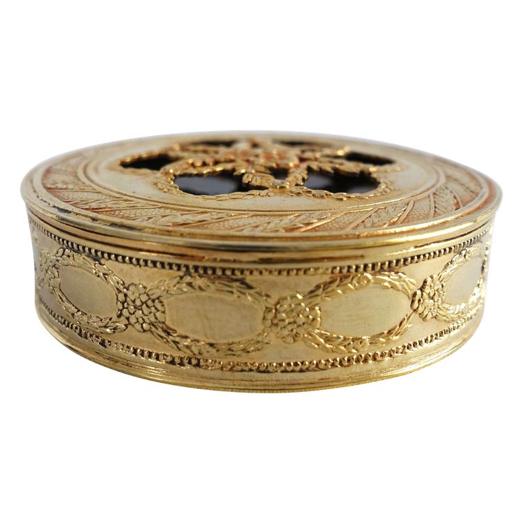 Scatola rotonda con gemelli in argento vermeil e tartaruga in stile russo - 63g