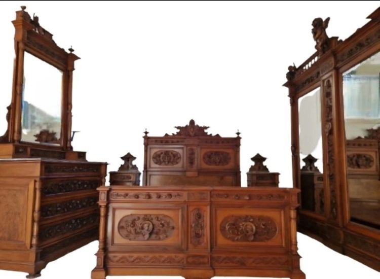 Ensemble de chambre à coucher italien ancien de la Renaissance