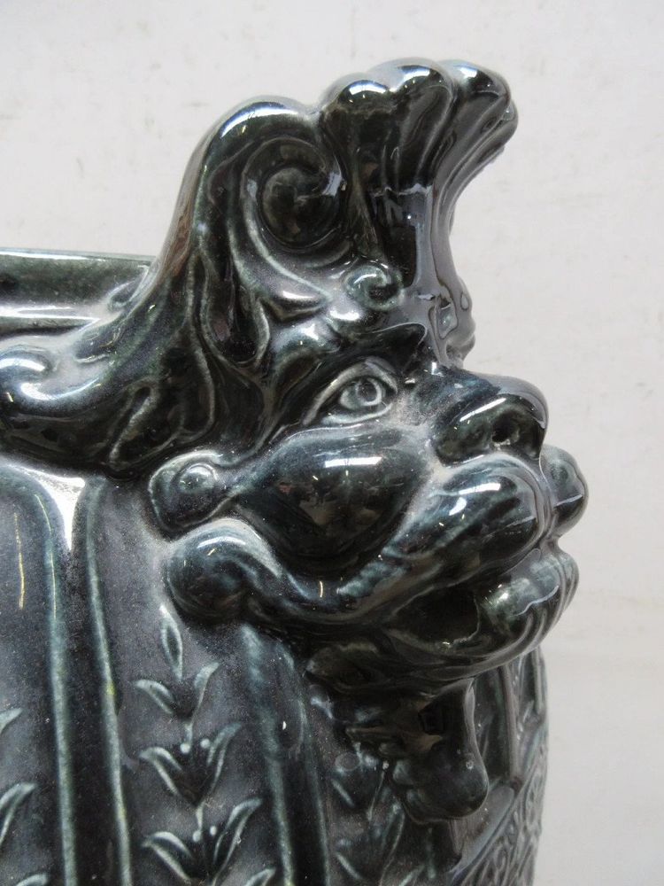 Complete 1900, Ceramic Column and its Cachepot,