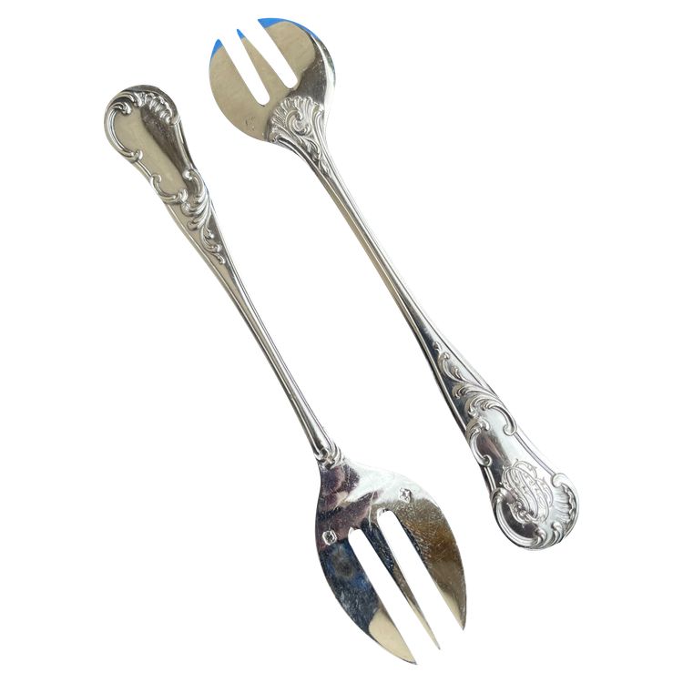 12 oyster forks.