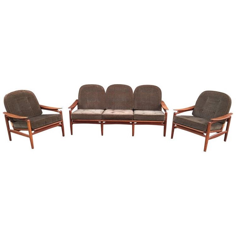 Salon Scandinave En Teck Comportant Une Banquette Et Deux Fauteuils Circa 1970