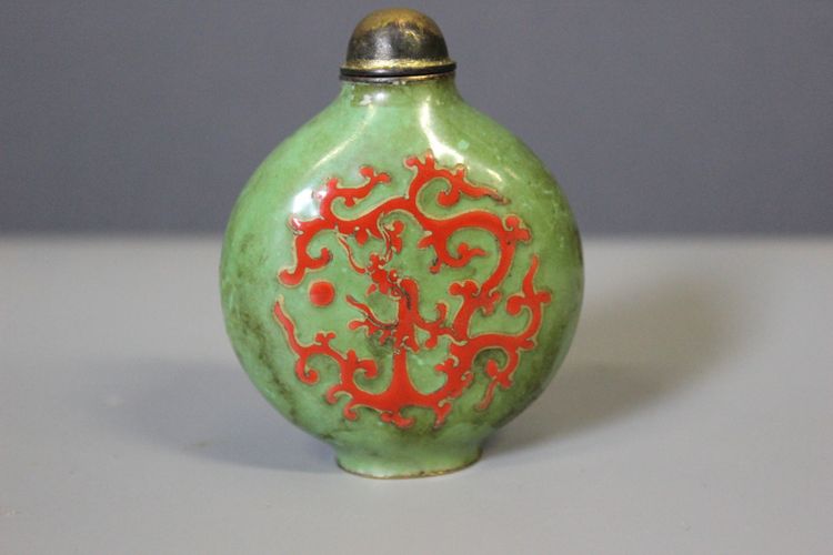 Tabatière émaillée Au Corail Rouge , Chine , Début XX