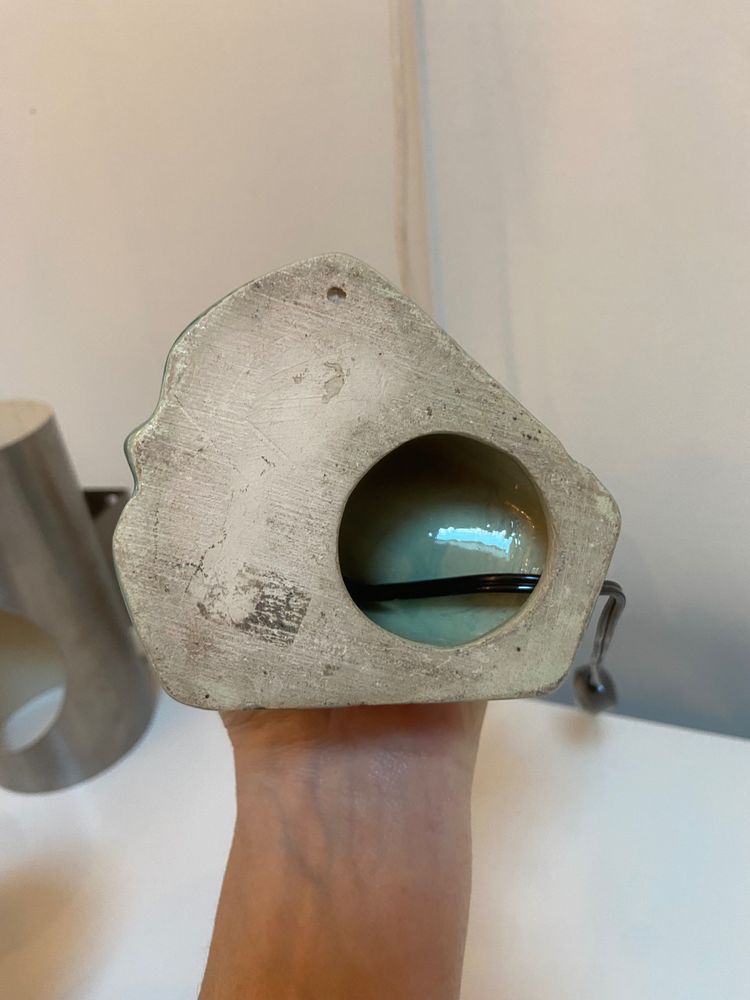 Lampe en céramique émaillée noire en forme de femme attribuée à Jacques Blin