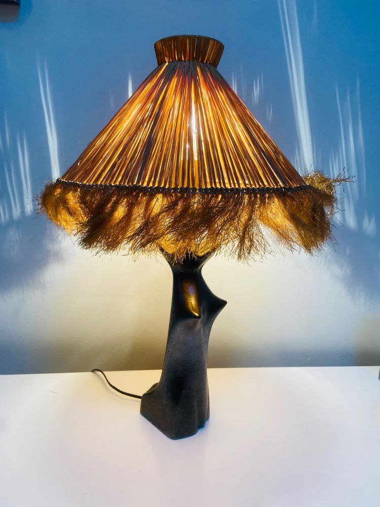 Lampe en céramique émaillée noire en forme de femme attribuée à Jacques Blin