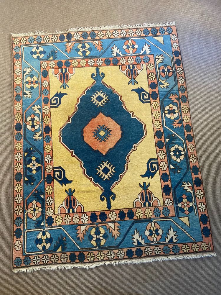 Large Kazak Caucasian rug with traditional geometric pattern Kazakhstan