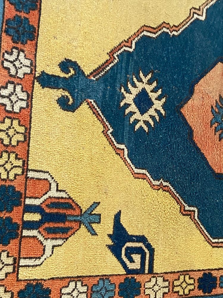 Large Kazak Caucasian rug with traditional geometric pattern Kazakhstan