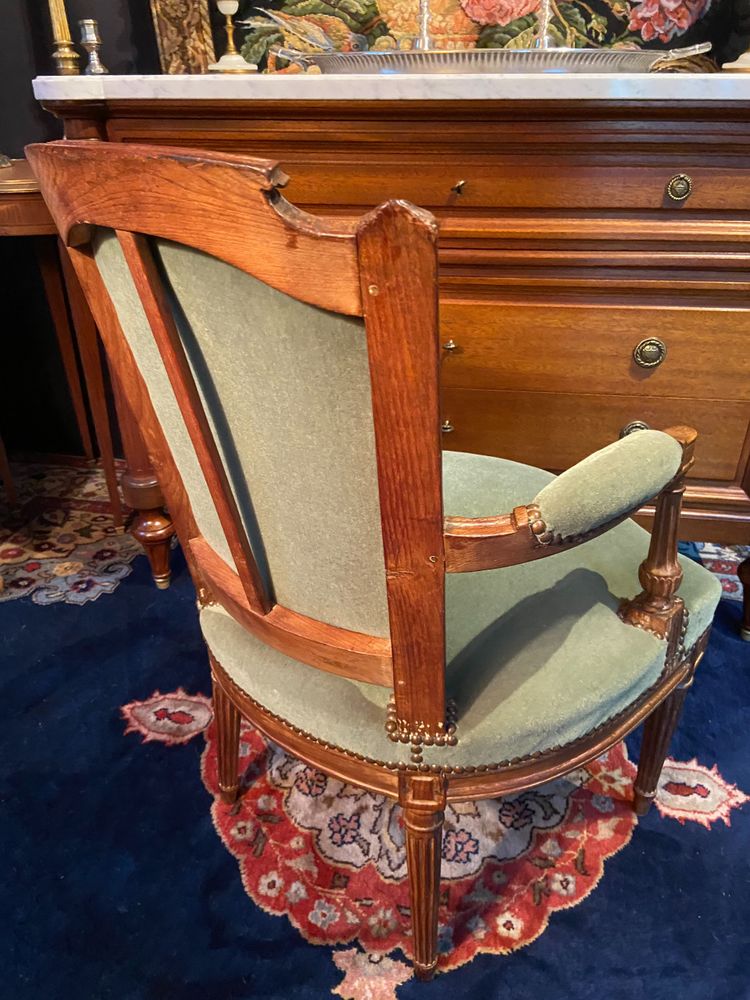 Fauteuil cabriolet velours vert d'époque XVIIIe Louis XVI