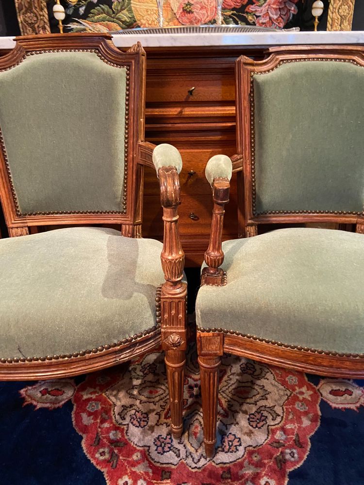 Fauteuil cabriolet velours vert d'époque XVIIIe Louis XVI