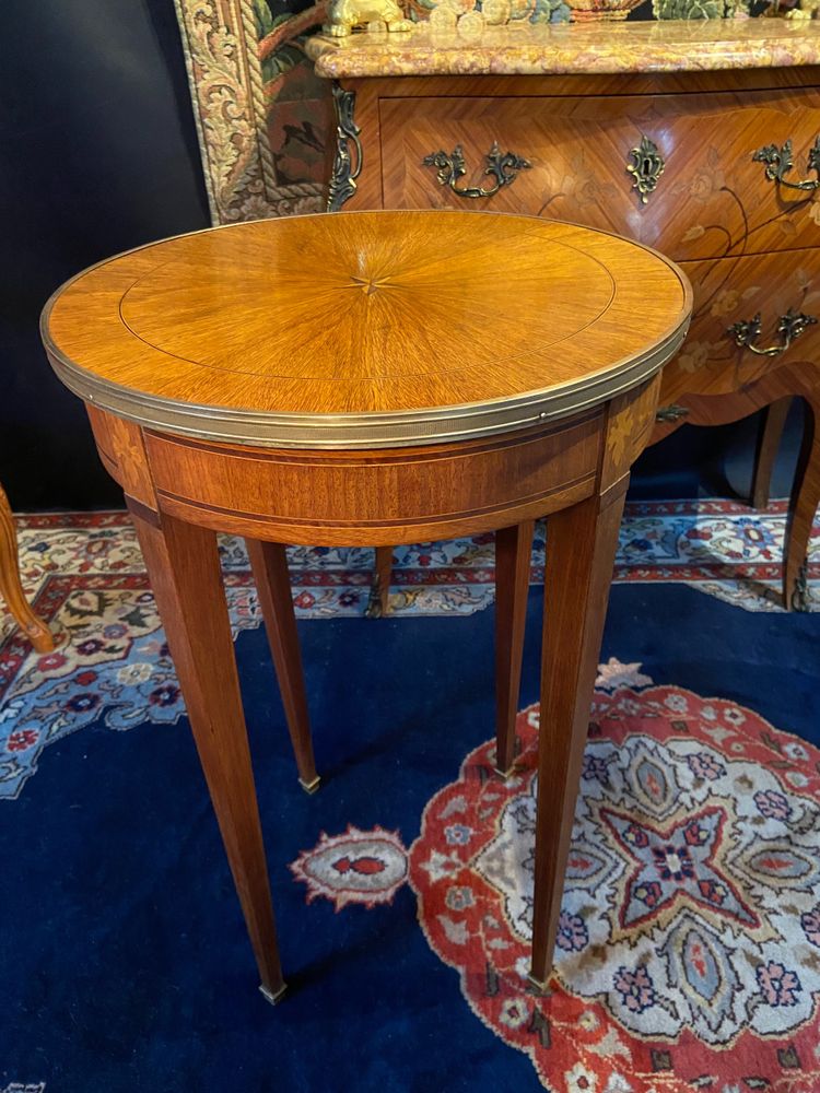 Pair of pedestal tables, end of sofa, table bouillotte, Louis XVI Directoire style