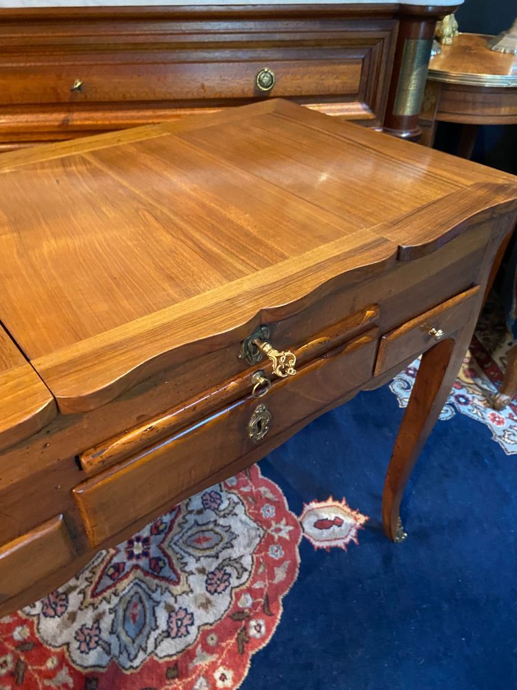 Louis XV solid walnut dressing table, 18th century, marked N. Armant