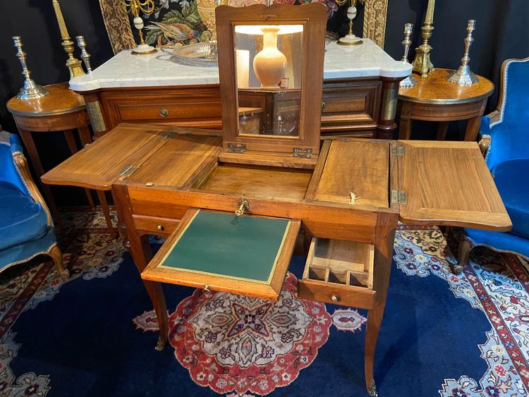 Louis XV solid walnut dressing table, 18th century, marked N. Armant