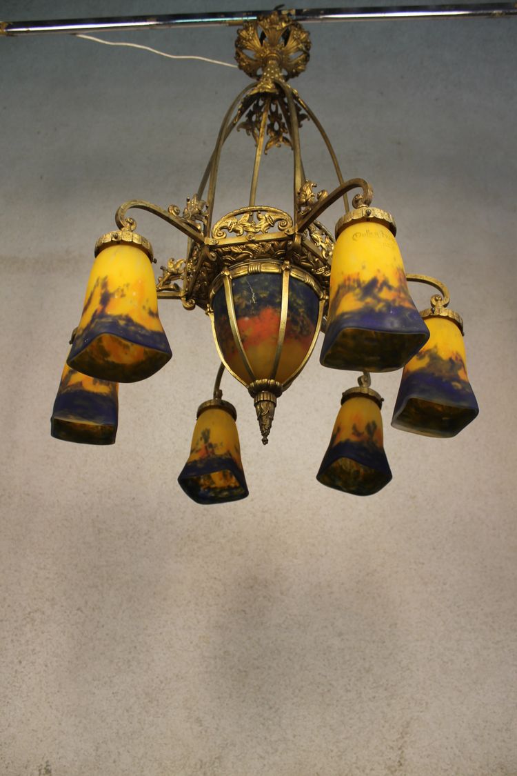 Bronze and pâte de verre chandelier signed Muller frères in Lunéville Art Deco period 7 lights
