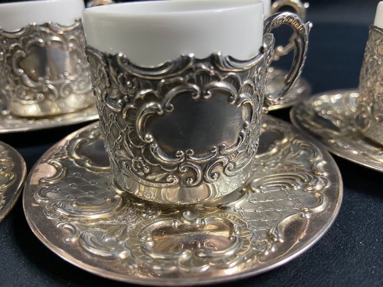 Suite di 6 coppe e 6 piattini in argento massiccio in stile Regency