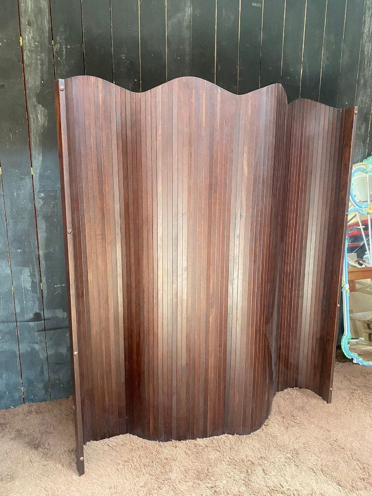 Bauman-style screen, circa 1950/1960. Very good condition.