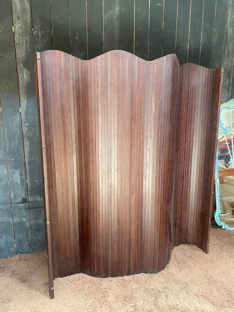 Bauman-style screen, circa 1950/1960. Very good condition.