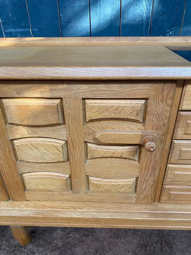 Guillerme Et Chambron, imponente credenza in rovere (260 cm), collezione "Votre Maison", 1970 circa
