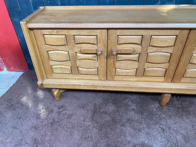 Guillerme Et Chambron, imponente credenza in rovere (260 cm), collezione "Votre Maison", 1970 circa