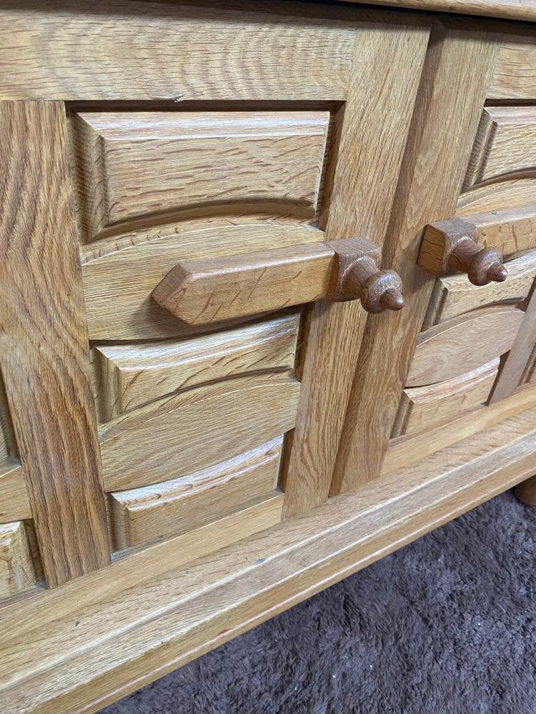 Guillerme Et Chambron, imponente credenza in rovere (260 cm), collezione "Votre Maison", 1970 circa