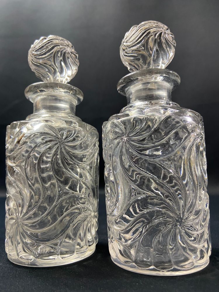 Paire flacons à parfum début XXe cristal SAINT LOUIS modèle Fleurs de violettes