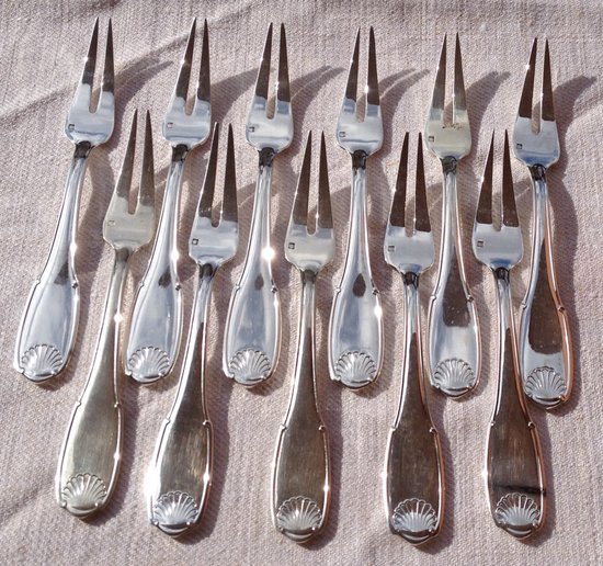 11 silver plated shellfish forks shell model