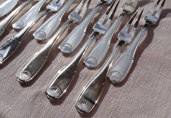 11 silver plated shellfish forks shell model