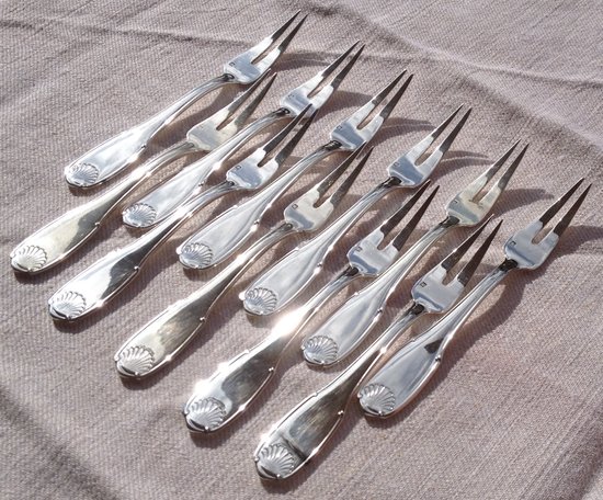 11 silver plated shellfish forks shell model