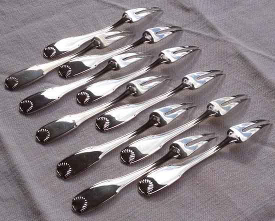 11 silver plated shellfish forks shell model