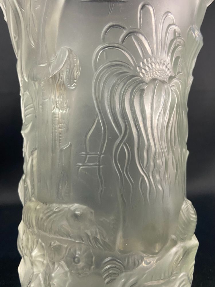 Large Josef Inwald Barolac 1936 Art Deco frosted glass vase, marine life decor