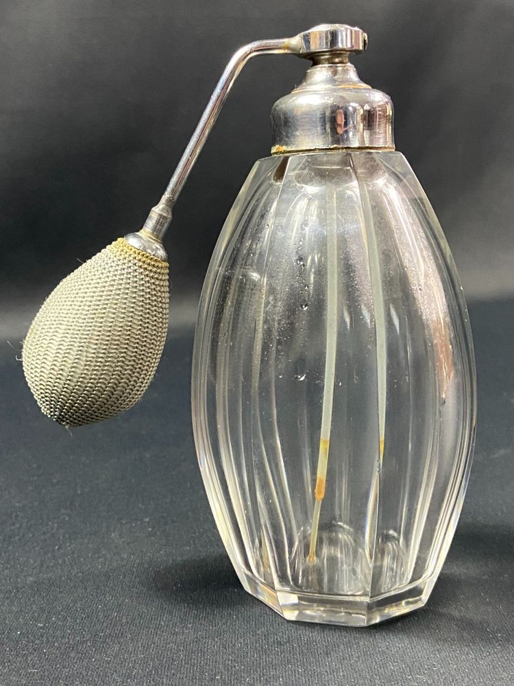 Large Baccarat crystal perfume spray bottle 1920-1930