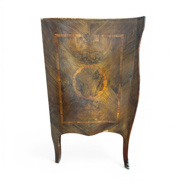 Importante commode marquetée Louis XV