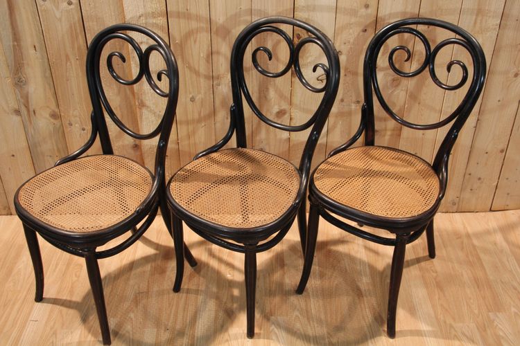 Set Of 6 Thonet Chairs N°2 Napoléon III