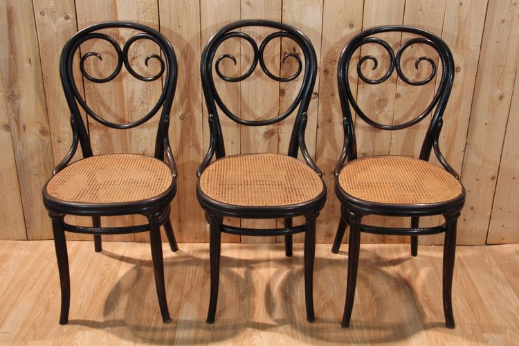 Set Of 6 Thonet Chairs N°2 Napoléon III