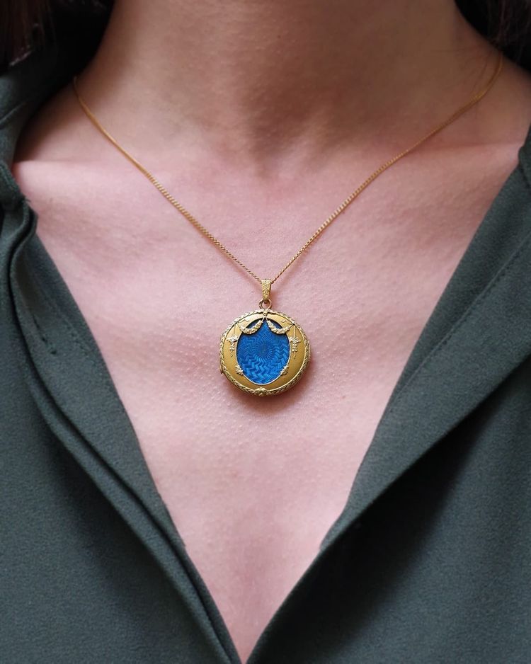 Médaillon émail bleu Napoléon III en or 18k, pendentif émaillé en or, émail guilloché, bleu, Bijoux 